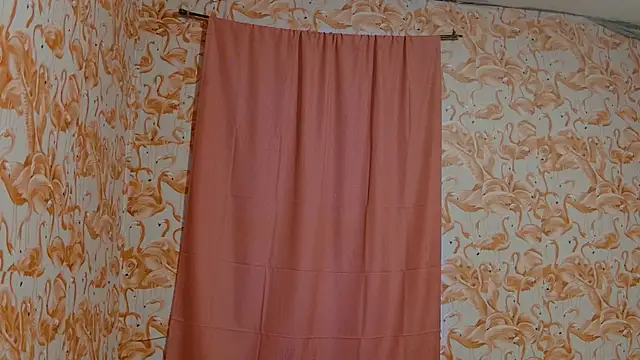 strawberrysmoothie online show from 02/18/26, 10:39