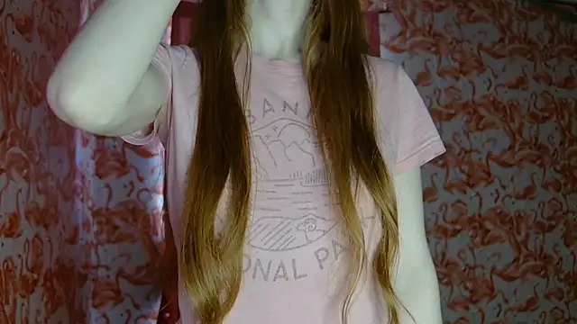 strawberrysmoothie online show from 04/13/26, 08:14