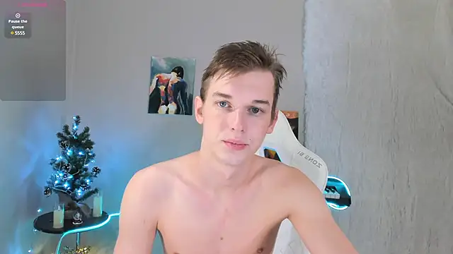 Snapshot of 4ever_dude chatting on 01/03/25, 04:00 4ever dude online show from 01/03/25, 04:00