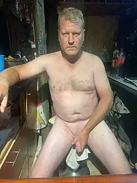 Snapshot of sexycouple109 chatting on 12/14/24, 12:44 sexycouple109 online show from 12/14/24, 12:44