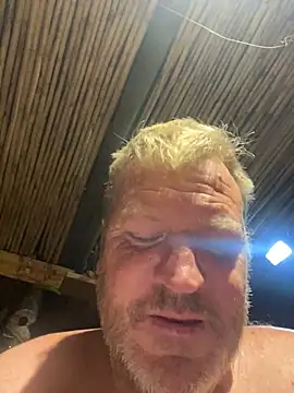 Snapshot of sexycouple109 chatting on 12/24/24, 01:59 sexycouple109 online show from 12/24/24, 01:59