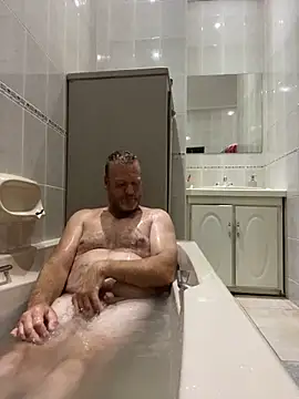 Snapshot of sexycouple109 chatting on 02/05/25, 06:26 sexycouple109 online show from 02/05/25, 06:26