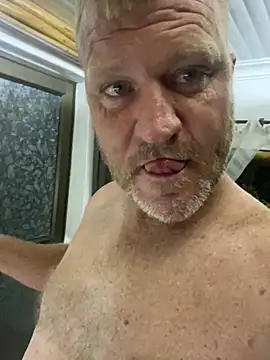 Snapshot of sexycouple109 chatting on 02/23/25, 06:45 sexycouple109 online show from 02/23/25, 06:45