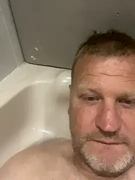 Snapshot of sexycouple109 chatting on 09/15/25, 05:35 sexycouple109 online show from 09/15/25, 05:35