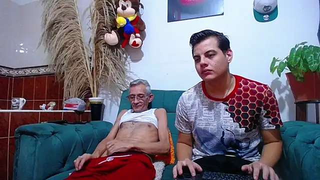 Leon hot X online show from 03/01/25, 07:30