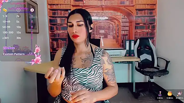 Snapshot of khiara_moretti chatting on 03/17/25, 10:38 khiara moretti online show from 03/17/25, 10:38