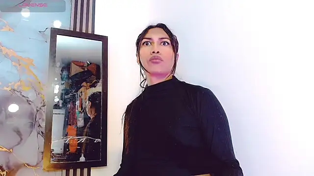 khiara moretti online show from 11/08/25, 11:10