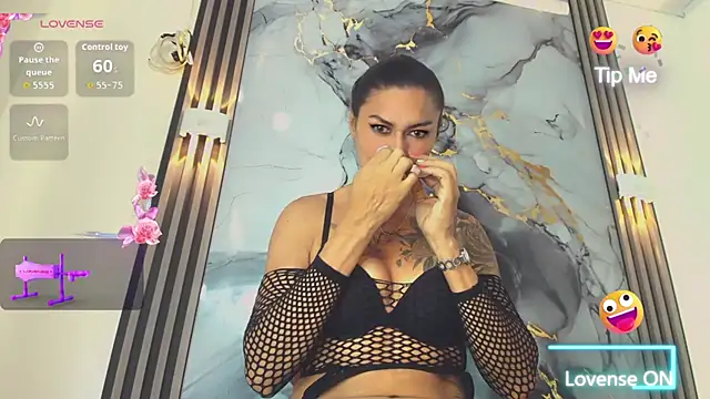 khiara moretti online show from 02/11/26, 11:48