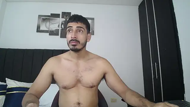 Snapshot of muscle_ares chatting on 01/26/25, 12:22 muscle ares online show from 01/26/25, 12:22