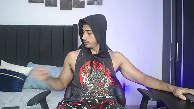 Snapshot of muscle_ares chatting on 02/26/25, 11:30 muscle ares online show from 02/26/25, 11:30