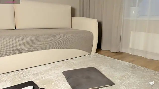 AmelinaLove online show from 12/18/25, 02:17