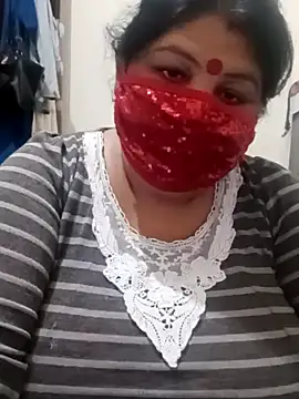 Snapshot of Shoni__ chatting on 12/21/24, 06:55 Shoni online show from 12/21/24, 06:55