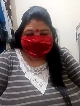 Snapshot of Shoni__ chatting on 12/22/24, 05:10 Shoni online show from 12/22/24, 05:10