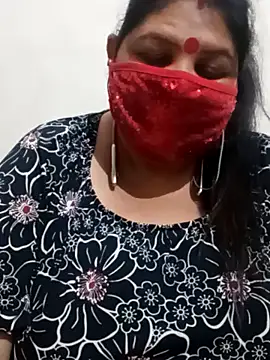 Snapshot of Shoni__ chatting on 12/26/24, 05:51 Shoni online show from 12/26/24, 05:51