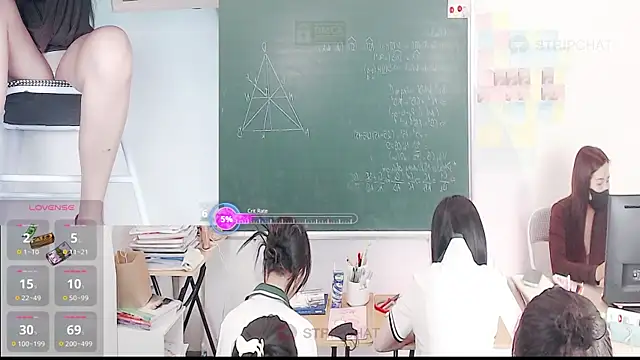 Snapshot of _Math_ chatting on 01/15/26, 02:05 Math online show from 01/15/26, 02:05