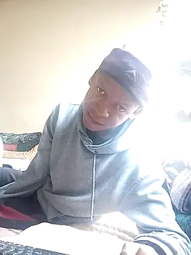 Snapshot of EssKaySA@xh chatting on 11/04/25, 07:51 EssKaySAxh online show from 11/04/25, 07:51