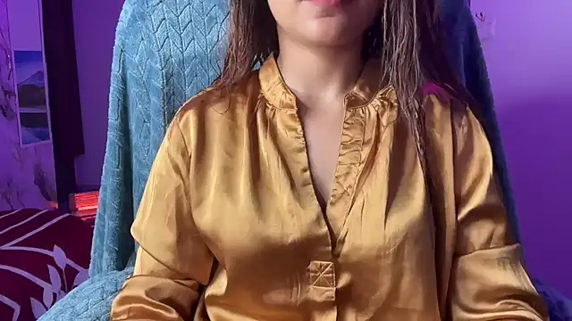 Snapshot of Royal_girl_1 chatting on 12/16/25, 07:02 Royal girl 1 online show from 12/16/25, 07:02