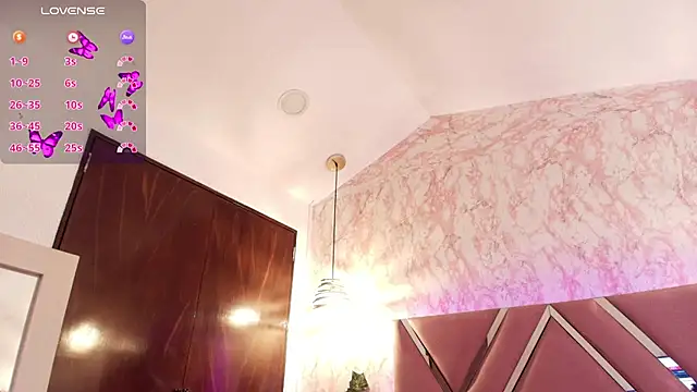 Snapshot of Miaa_Smiith1 chatting on 03/12/25, 03:29 Miaa Smiith1 online show from 03/12/25, 03:29