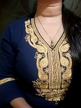 Snapshot of Jaanu_Jaanvi chatting on 11/16/25, 08:14 Jaanu Jaanvi online show from 11/16/25, 08:14