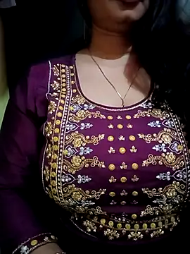 Snapshot of Jaanu_Jaanvi chatting on 11/20/25, 07:02 Jaanu Jaanvi online show from 11/20/25, 07:02