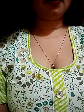 Snapshot of Jaanu_Jaanvi chatting on 11/21/25, 08:18 Jaanu Jaanvi online show from 11/21/25, 08:18