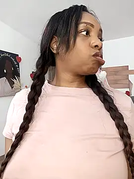 Snapshot of kitty__blackgl chatting on 02/15/25, 03:06 kitty blackgl online show from 02/15/25, 03:06