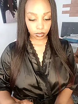 Snapshot of kitty__blackgl chatting on 02/25/25, 04:21 kitty blackgl online show from 02/25/25, 04:21