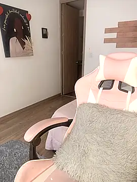 Snapshot of kitty__blackgl chatting on 03/08/25, 03:56 kitty blackgl online show from 03/08/25, 03:56