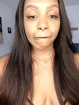 Snapshot of kitty__blackgl chatting on 03/18/25, 04:59 kitty blackgl online show from 03/18/25, 04:59