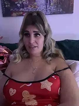 EvelynFrances online show from 01/01/25, 08:04