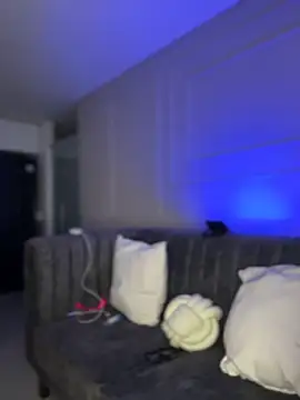 Snapshot of GabriellaFerrer chatting on 10/25/25, 10:12 GabriellaFerrer online show from 10/25/25, 10:12