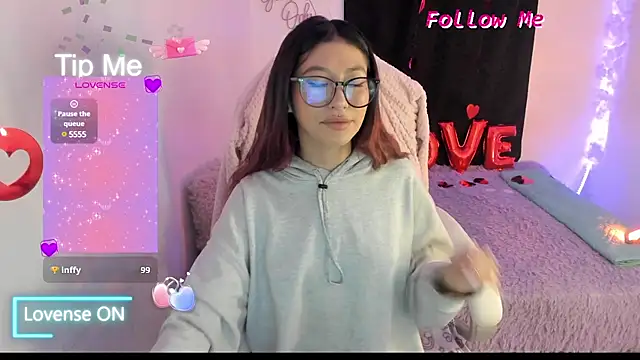 Sofia thomson1 t online show from 02/19/25, 10:56