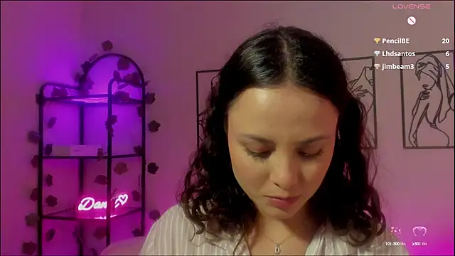 Snapshot of Megan_Rodrigo chatting on 01/19/25, 10:28 Megan Rodrigo online show from 01/19/25, 10:28