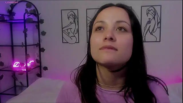 Snapshot of Megan_Rodrigo chatting on 01/23/25, 07:51 Megan Rodrigo online show from 01/23/25, 07:51