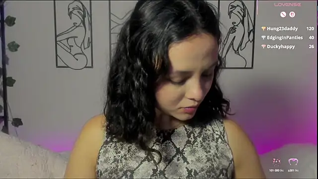 Snapshot of Megan_Rodrigo chatting on 02/01/25, 11:58 Megan Rodrigo online show from 02/01/25, 11:58