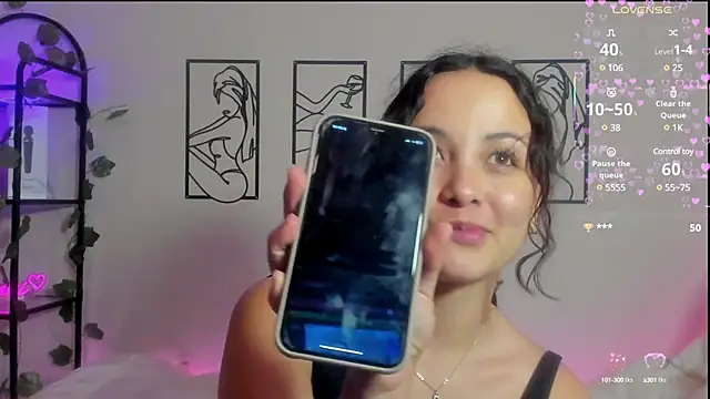 Snapshot of Megan_Rodrigo chatting on 03/03/25, 07:17 Megan Rodrigo online show from 03/03/25, 07:17