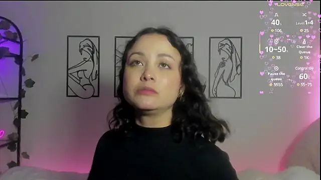 Snapshot of Megan_Rodrigo chatting on 03/06/25, 08:05 Megan Rodrigo online show from 03/06/25, 08:05