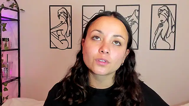 Snapshot of Megan_Rodrigo chatting on 09/24/25, 05:49 Megan Rodrigo online show from 09/24/25, 05:49