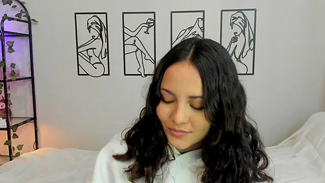 Snapshot of Megan_Rodrigo chatting on 09/27/25, 05:51 Megan Rodrigo online show from 09/27/25, 05:51