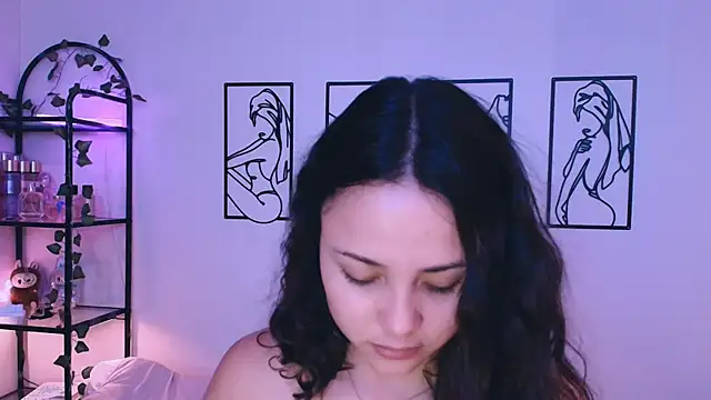 Snapshot of Megan_Rodrigo chatting on 10/16/25, 07:26 Megan Rodrigo online show from 10/16/25, 07:26