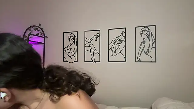 Snapshot of Megan_Rodrigo chatting on 11/20/25, 07:02 Megan Rodrigo online show from 11/20/25, 07:02