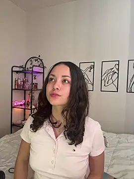 Snapshot of Megan_Rodrigo chatting on 11/23/25, 07:24 Megan Rodrigo online show from 11/23/25, 07:24