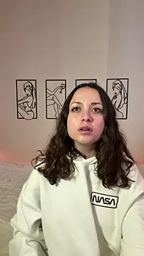 Snapshot of Megan_Rodrigo chatting on 11/28/25, 05:48 Megan Rodrigo online show from 11/28/25, 05:48