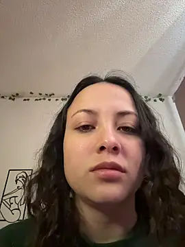 Snapshot of Megan_Rodrigo chatting on 12/14/25, 02:22 Megan Rodrigo online show from 12/14/25, 02:22