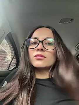 Megan Rodrigo online show from 04/16/26, 10:01