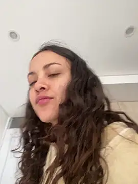 Megan Rodrigo online show from 07/08/26, 12:20