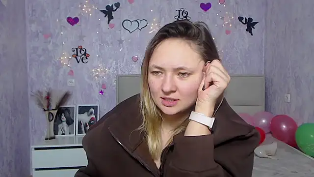 SallyVerda online show from 02/01/25, 04:14