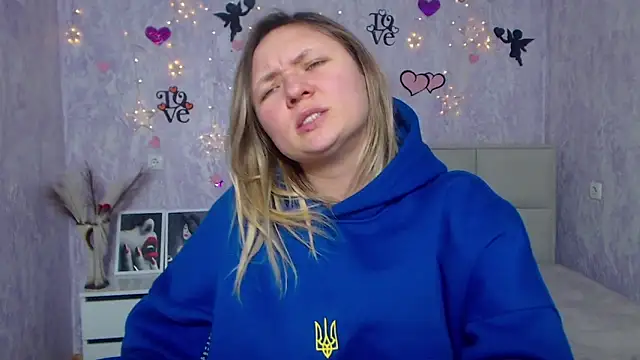 SallyVerda online show from 02/18/25, 02:38