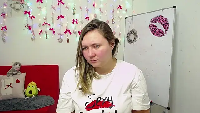 SallyVerda online show from 04/05/26, 06:16