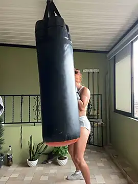 Amber Martins  online show from 02/13/25, 10:11